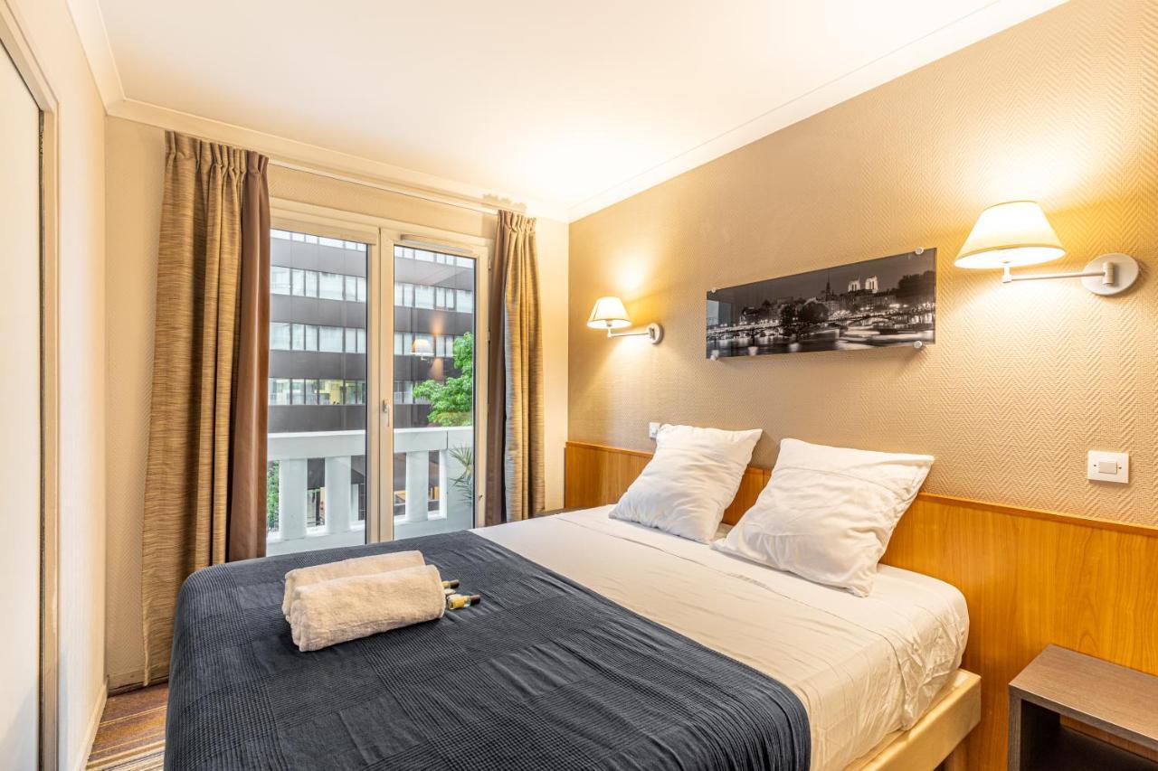 Paris Expo Apart Hotel - Porte De Versailles - 2R & Parking Issy-les-Moulineaux Bagian luar foto